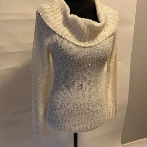 White sweater with gold flakes